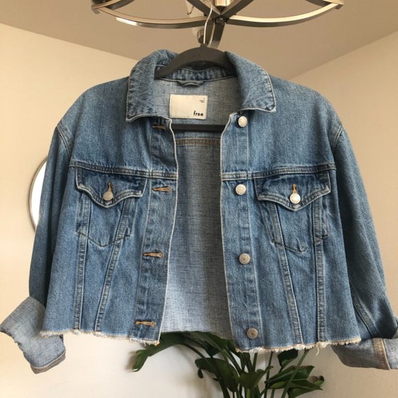 Aritzia / Wilfred Cropped Denim Jacket - Picture 6 of 7
